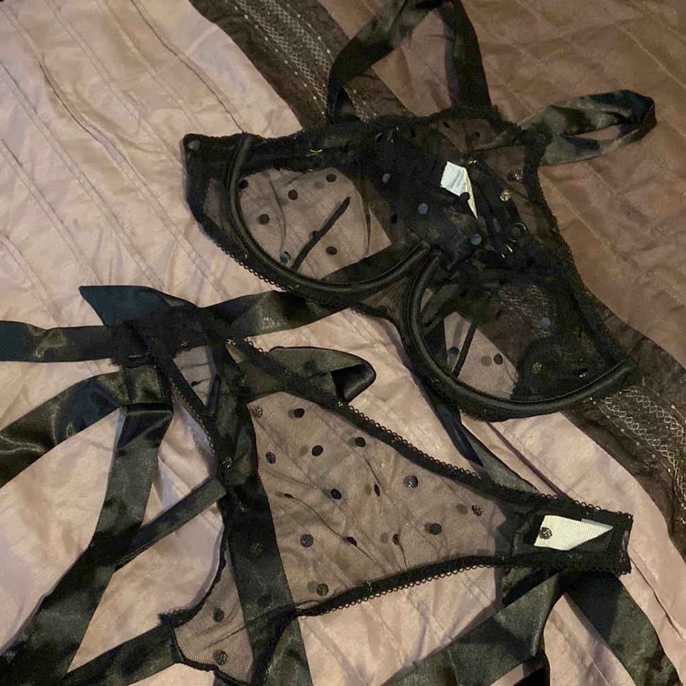 I intimate wear